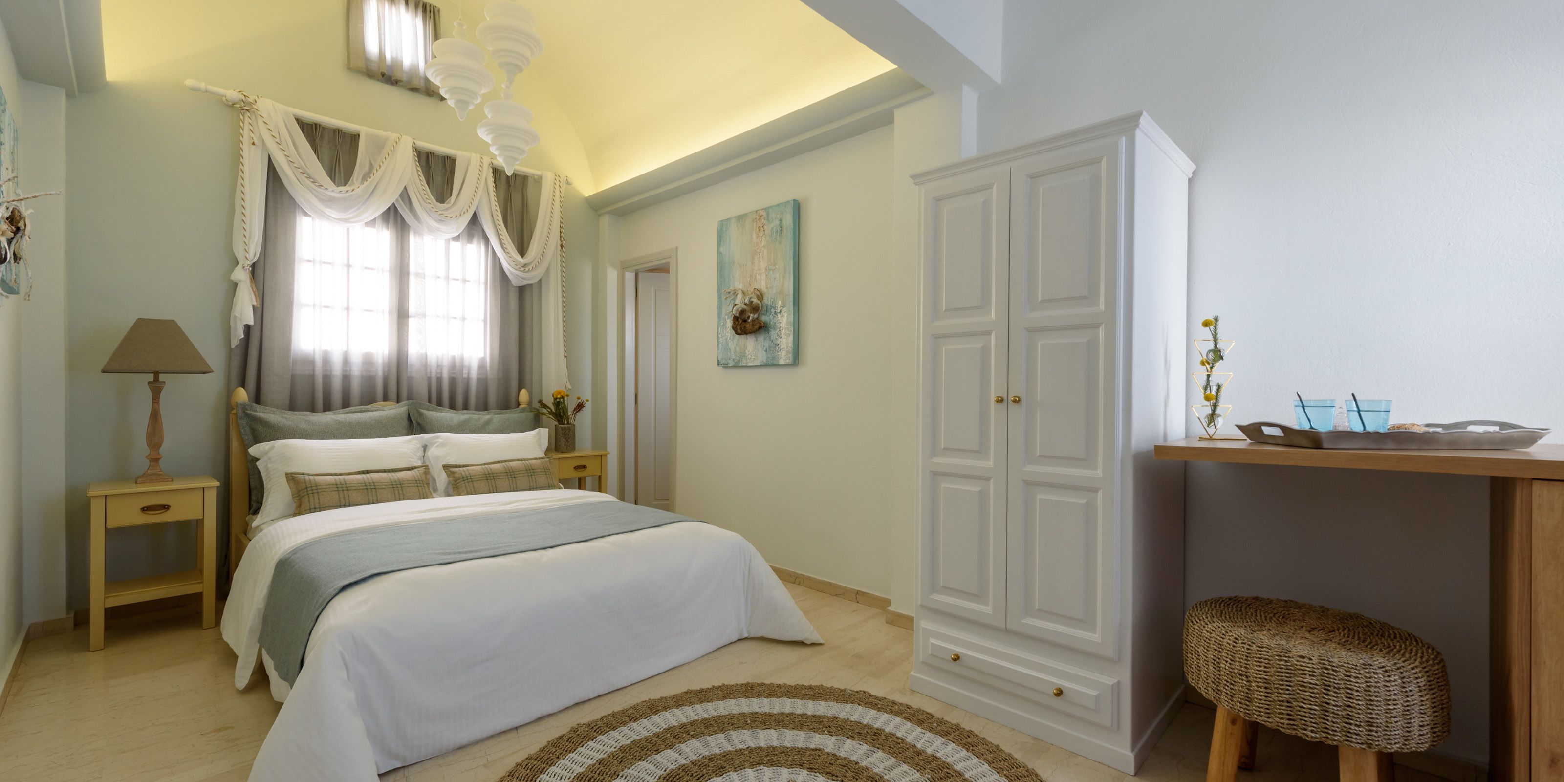 superior double room (upper floor) | in-room safe, individually decorated, desk, iron/ironing board
