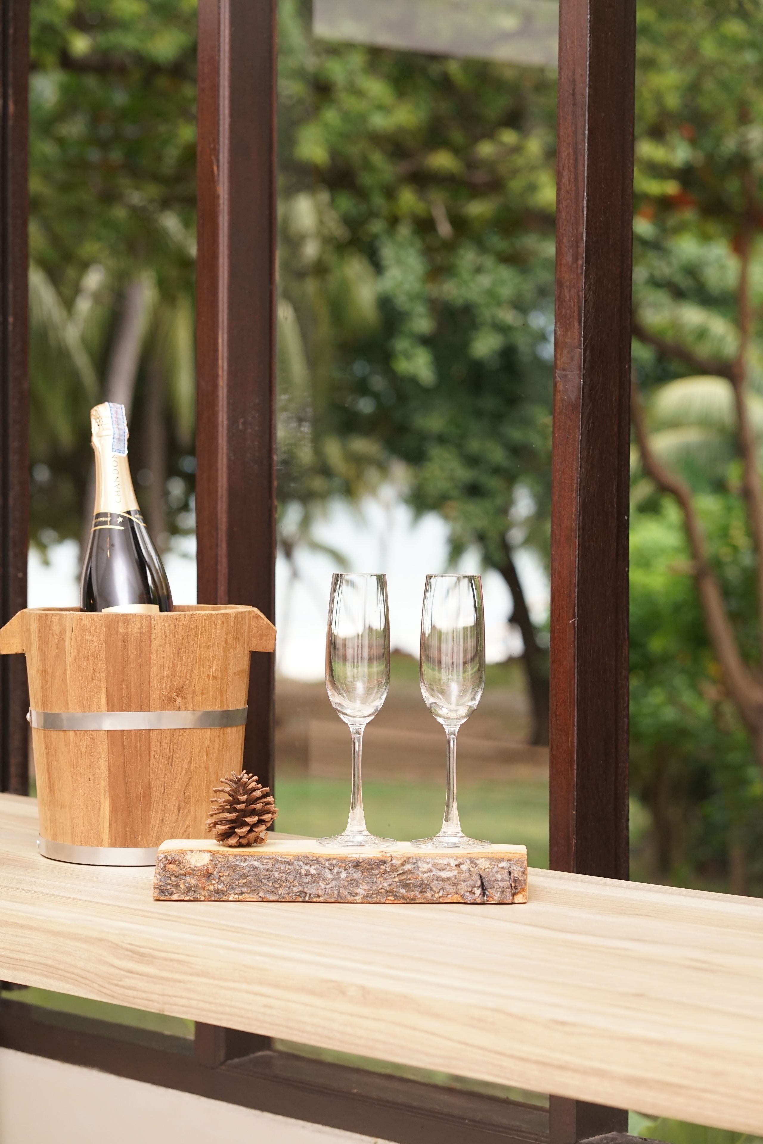 deluxe king room with balcony and sea view | view from room