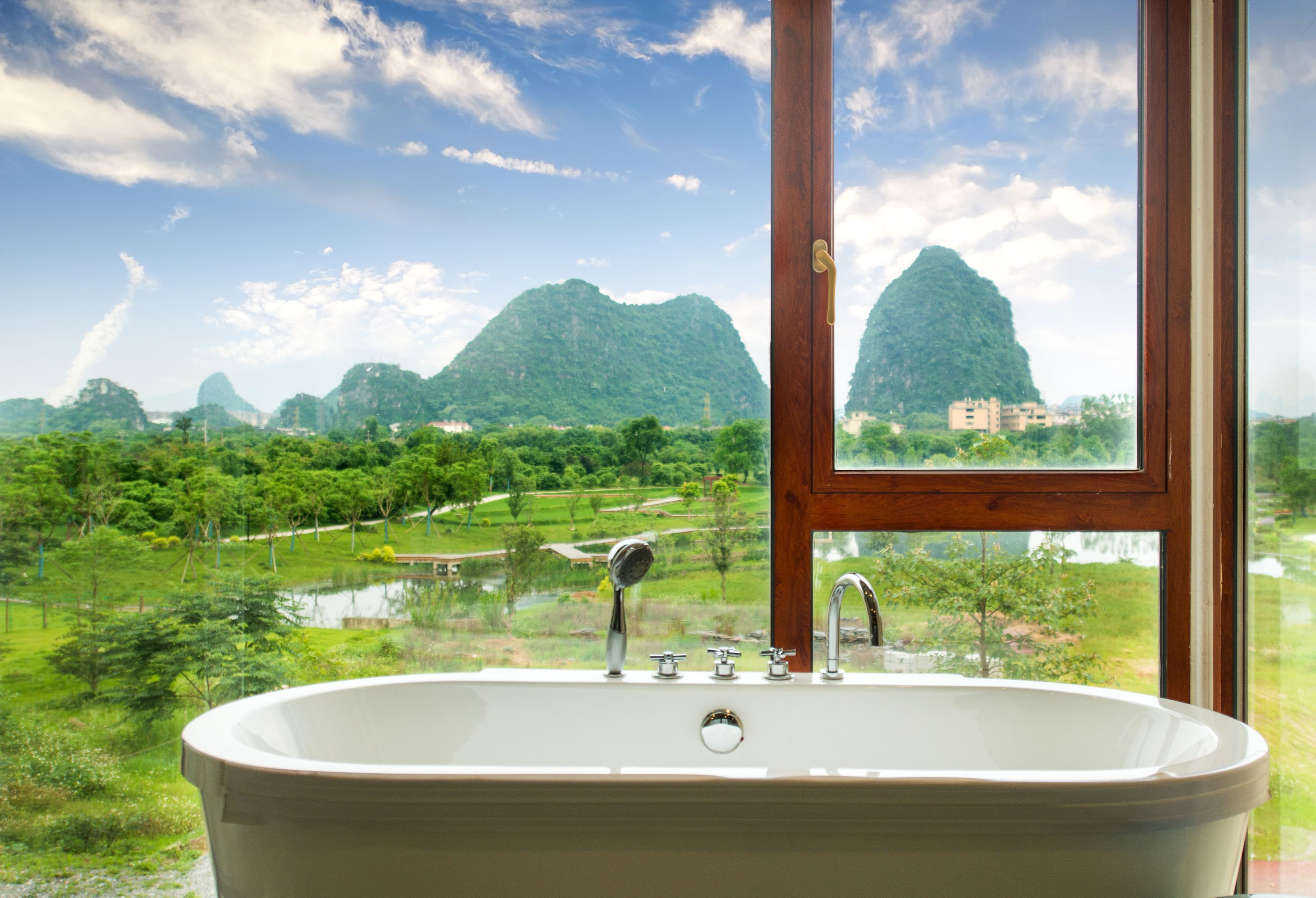 panoramic double room, 1 bedroom, bathtub, hill view | egyptian cotton sheets, premium bedding, pillow-top beds, desk