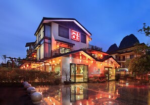 Exterior - Peach Blossom Resort Hotel (Guilin)