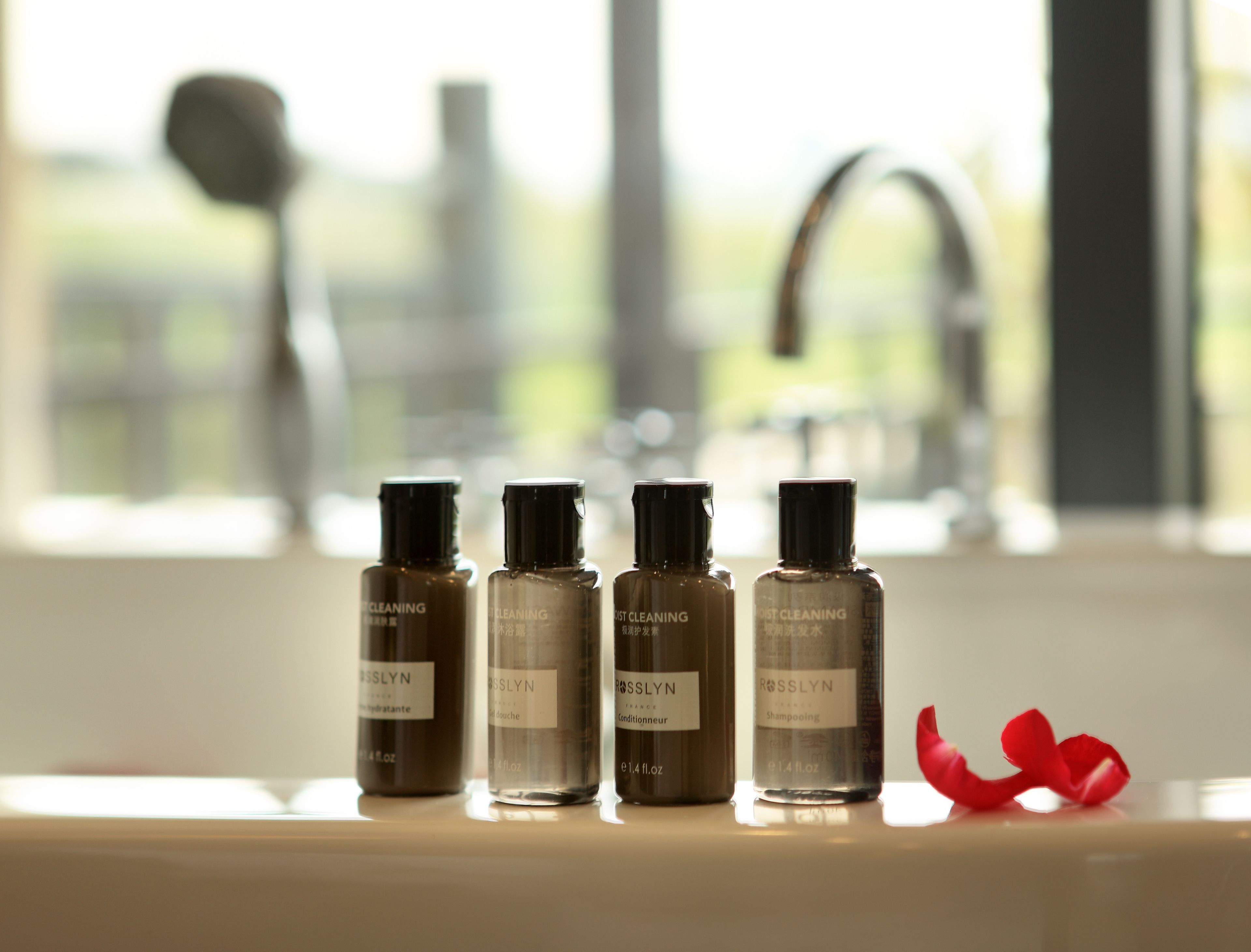 panoramic double room, 1 bedroom, bathtub, hill view | egyptian cotton sheets, premium bedding, pillow-top beds, desk