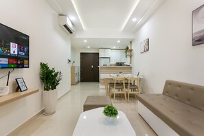 LCD TV - Macy Studio Apartment (Ho Chi Minh City)