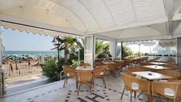 Lunch and dinner served, local cuisine