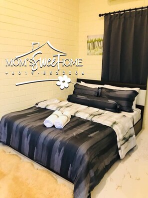 1 bedroom, premium bedding, desk, iron/ironing board - Mom's Sweet Home (Kuala Terengganu)