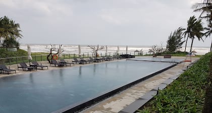 Ocean Resort 3 Bedrooms Danang Living