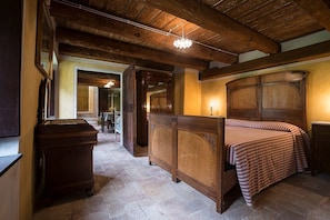 Apartment, 2 Bedrooms ( 2 )