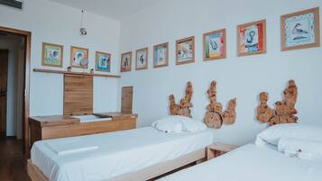 Blackout curtains, soundproofing, iron/ironing board, free WiFi