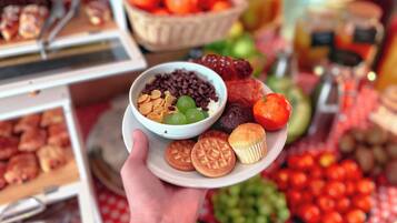 Daily buffet breakfast for a fee