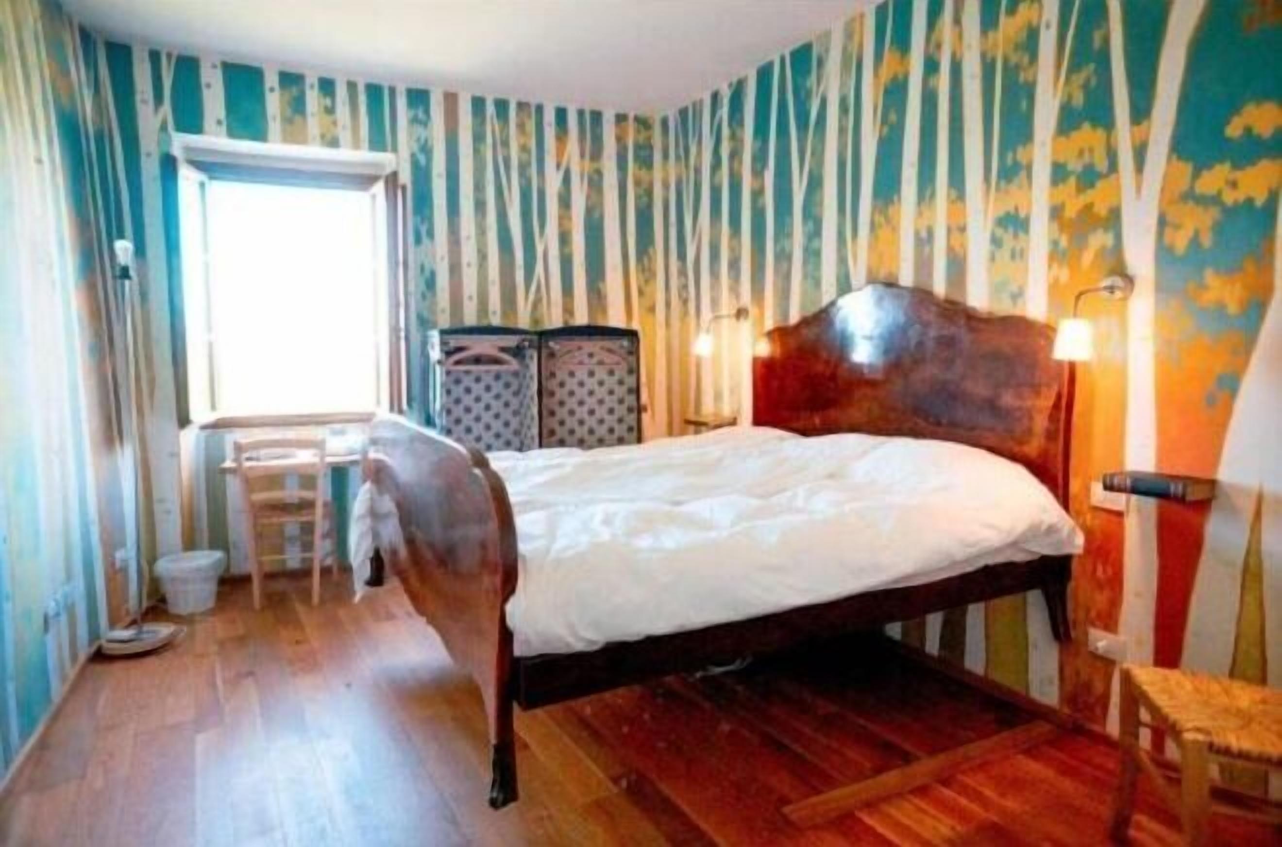 Blackout drapes, soundproofing, iron/ironing board, free WiFi