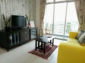 Apartment, 2 Bedrooms | Living room | Flat-screen TV - The Woody at Desa Tebrau (Johor Bahru)