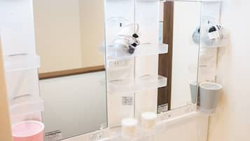 Shared Dormitory, Mixed Dorm | Bathroom sink