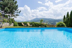 Outdoor pool, pool loungers