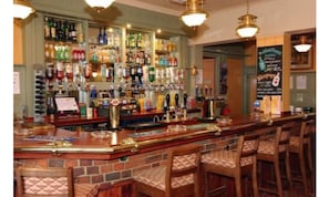 Bar (on property) - The Crown Hotel (Hailsham)