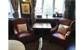 Frokost, lunsj og middag serveres