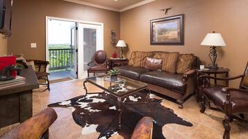 Kondominium, 3 kamar tidur | Area keluarga