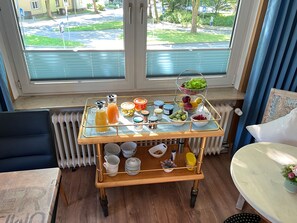 Daily cooked-to-order breakfast for a fee