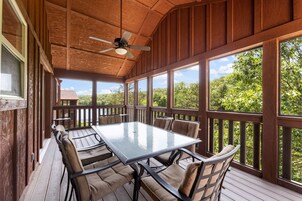 Cottage, 6 Bedrooms | Outdoor dining