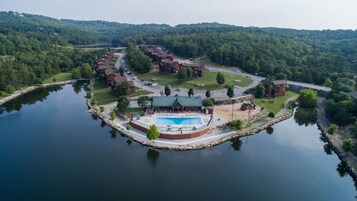 Cabin, 6 Bedrooms | Exterior