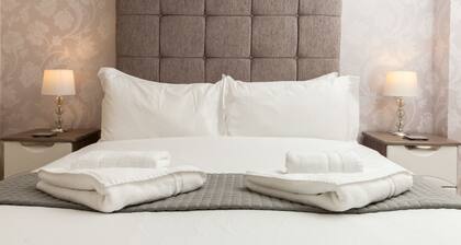 Duloch Apartments KW