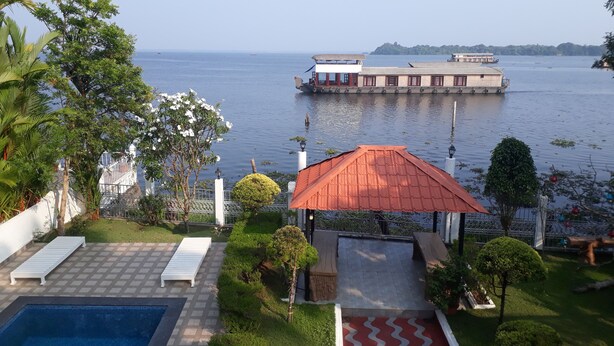 Unclassified image, 1 of 30, button - The Backwater Rhapsody, Alleppey (Cherthala)