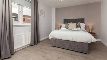 Premium Apartment, 2 Bedrooms, Ground Floor | 2 bedrooms, individually decorated, individually furnished, desk