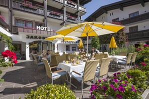 In-room dining - Hotel Jakobwirt (Westendorf)