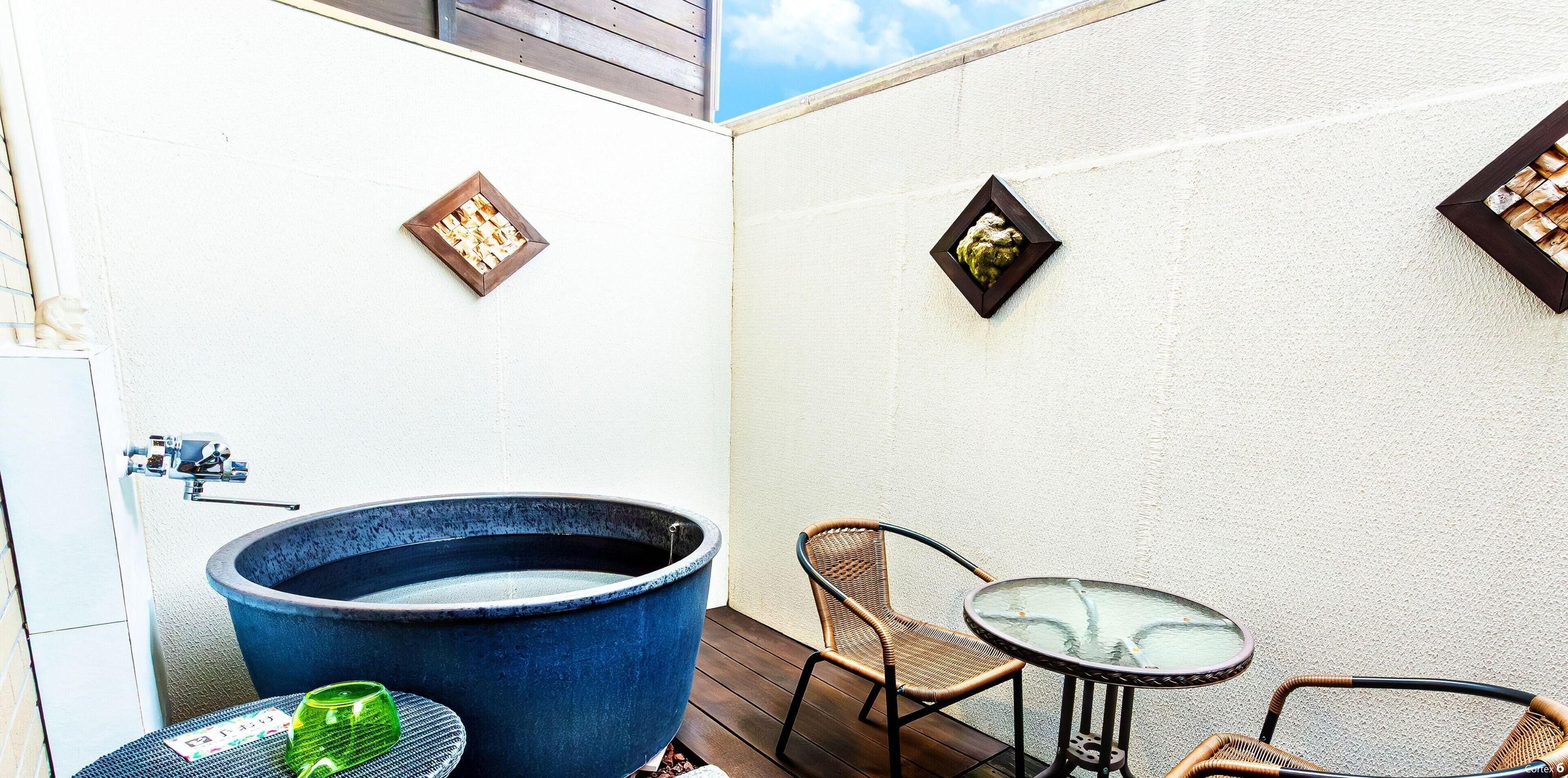 Royal Room with Open-Air Bath, Smoking | Private spa tub