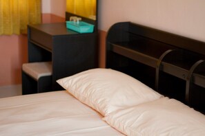 Standard Double Room | Free WiFi - Ruanboonma Resort (Kabin Buri)