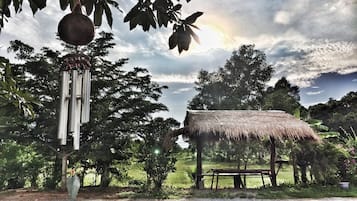 Children’s play area – outdoor