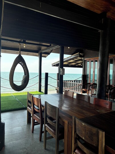 Hadson Resort