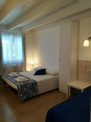 Desk, free WiFi, bed sheets
