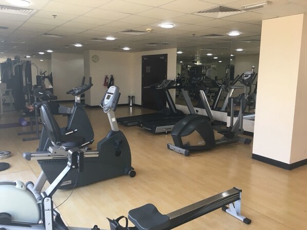 Gym - Piks Key - Oasis High Park (Dubai)