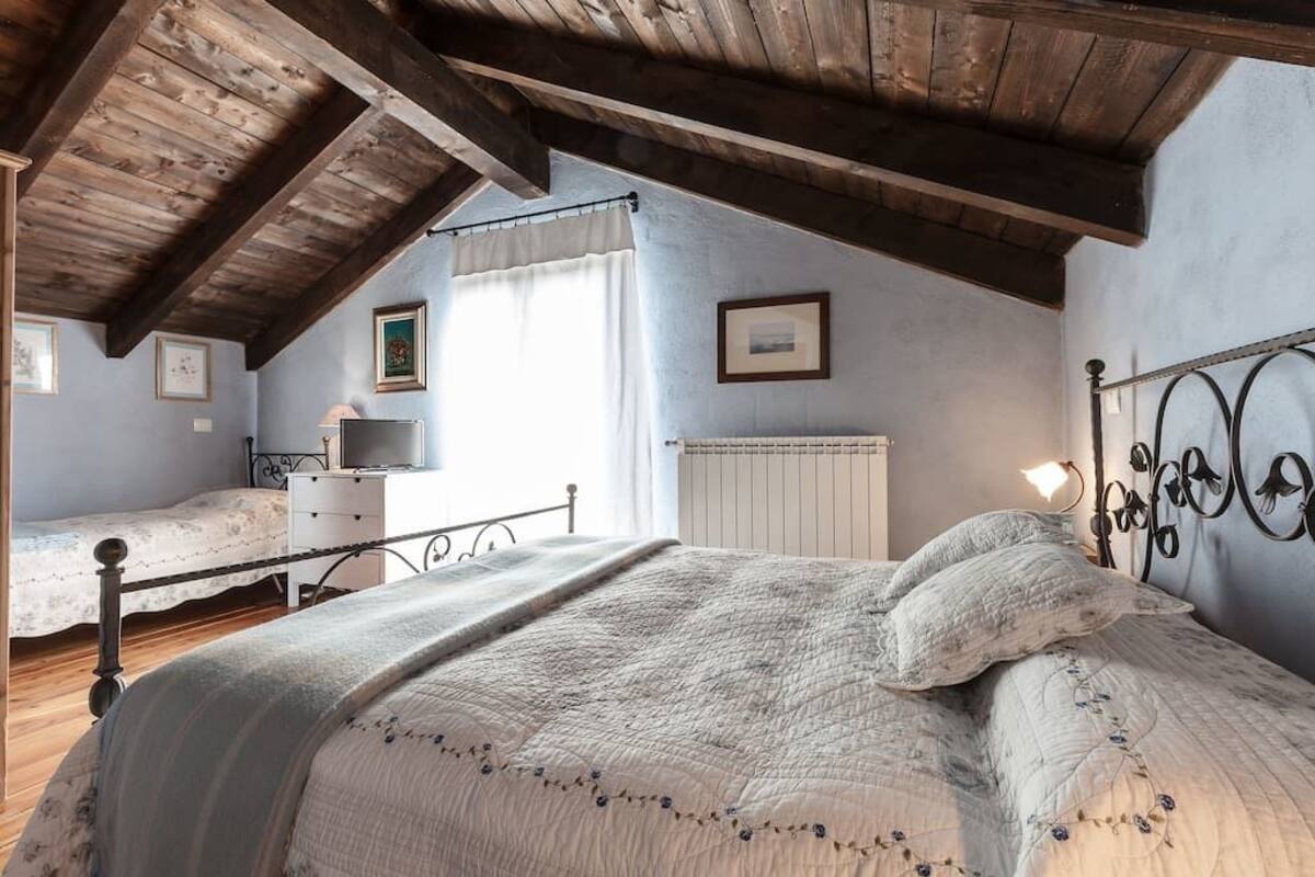 三人房 (Azzurra) | 1 間睡房、高級寢具、熨斗/熨衫板、免費嬰兒床