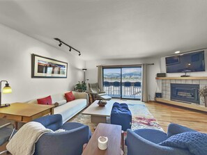 Townhome, 2 Bedrooms | Living area