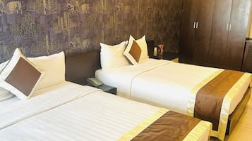 家庭共用宿舍, 2 張加大雙人床, 城市景 | 1 間睡房、防敏寢具、迷你吧、書桌
