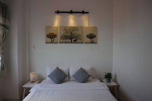 Standard Double Room | Soundproofing, free WiFi