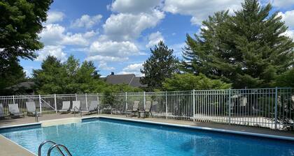 14 Snowside 2 Bedroom Condo by RedAwning