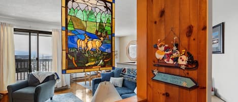 Condo, 2 Bedrooms | Interior