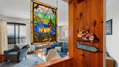 14 Snowside 2 Bedroom Condo by RedAwning