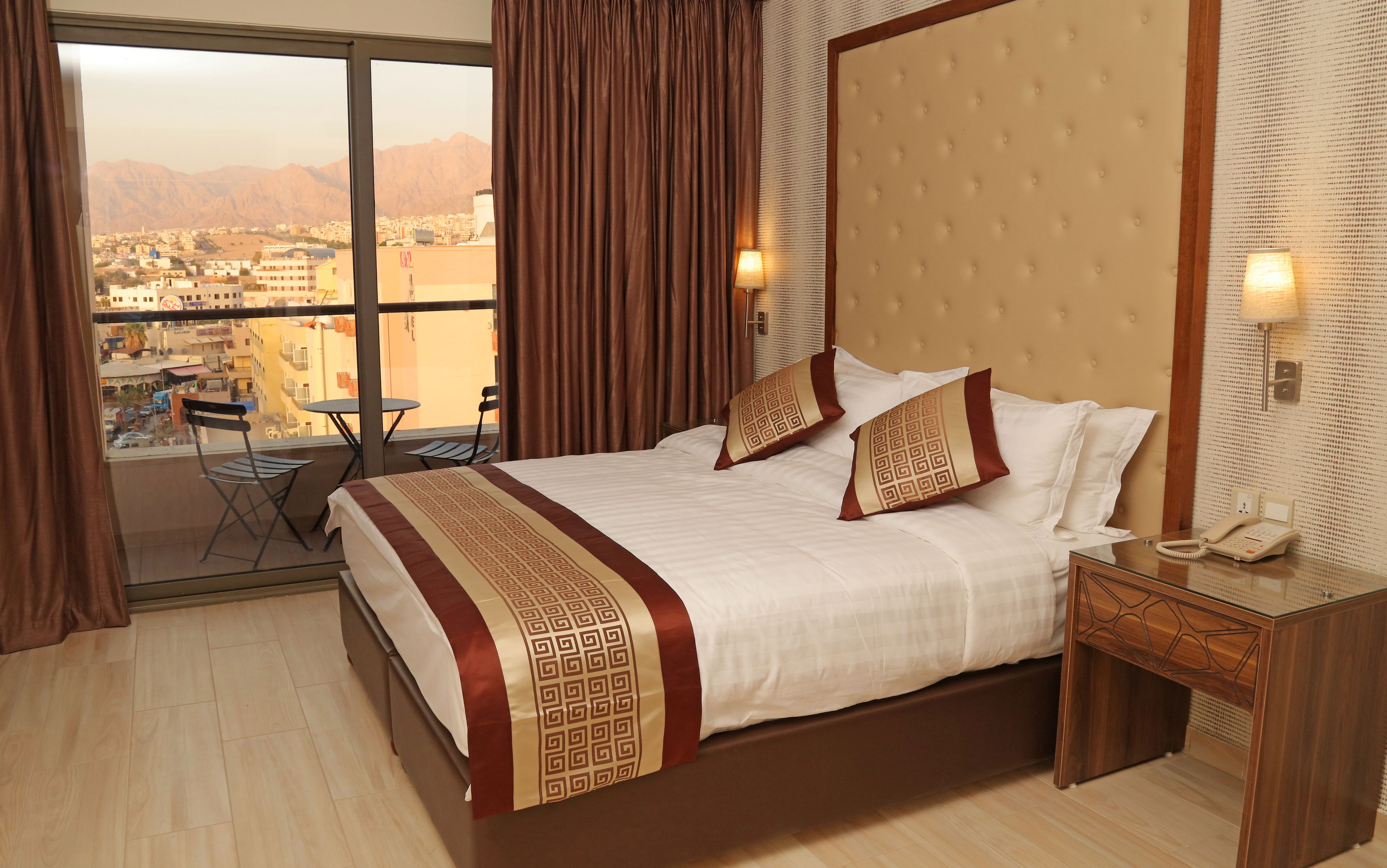 executive room, 1 bedroom, refrigerator, executive level | in-room safe, desk, soundproofing, iron/ironing board