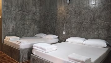 Standard Quadruple Room | Wi-Fi de cortesia