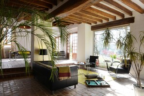 Executive-lounge