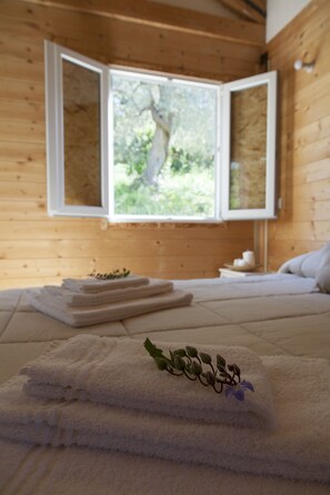 Literie hypoallergénique, couette en duvet d'oie, bureau