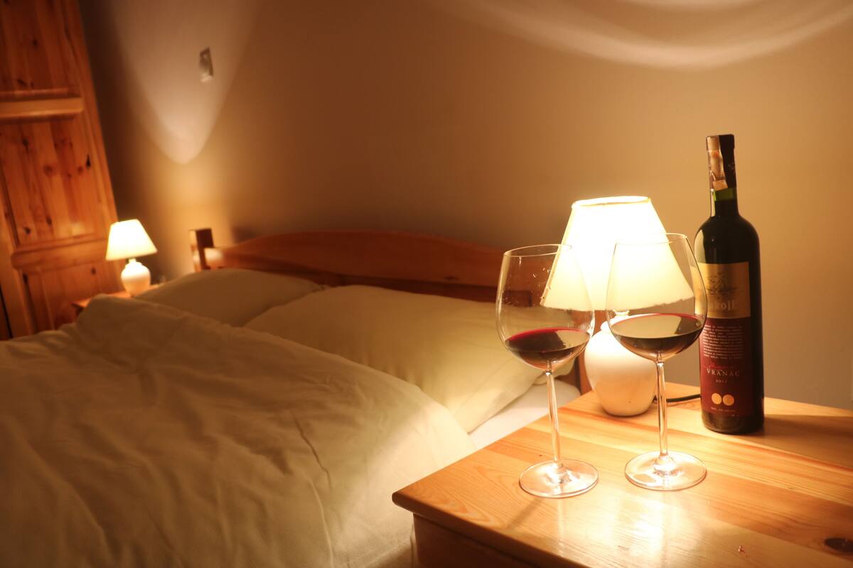 Double or Twin Room | WiFi (free), bed sheets