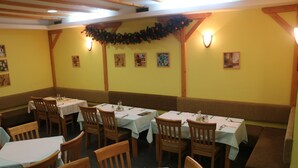 Restaurant - Hotel Snjesko (East Sarajevo)