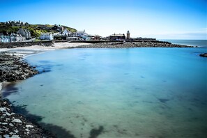 Utsikt mot strand/hav