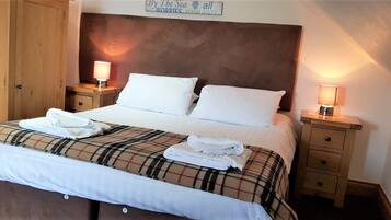 Individually furnished, desk, laptop workspace, blackout curtains