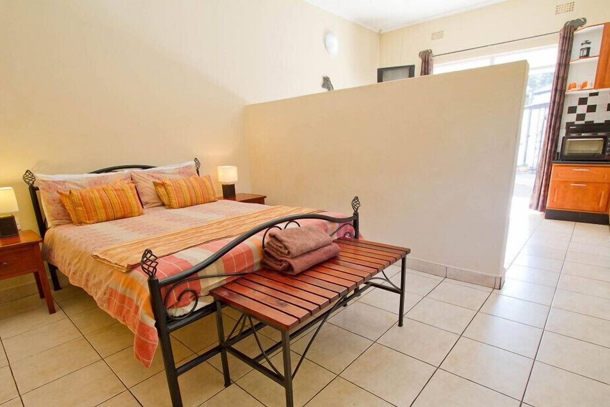 Family Apartment | Cribs (surcharge), WiFi (free), bed sheets