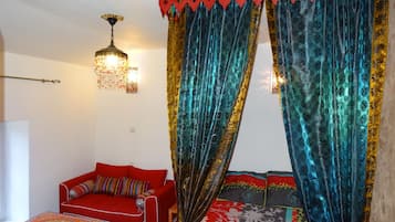 Family Suite (Suite Royal Kandyen) | 1 bedroom, premium bedding, individually decorated