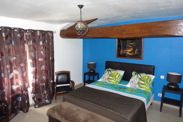 Habitación doble (Thambapanni) | 1 dormitorio, ropa de cama de alta calidad, escritorio y cunas (de pago)